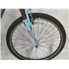 Image 8 : Schwinn High Timber Gray Youth/Adult Mountain Bike