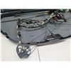 Image 8 : Quest Flexis AR Compound Bow w/ Arrows in Hard Case