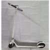 Image 1 : Unagi E500 Folding Electric Scooter