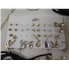 Image 16 : Misc Costume Jewelry: Necklaces, Earrings, Rings, Bracelets, etc