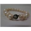 Image 2 : Pearl Bead Bracelet w/ Metal Clasp 7"L