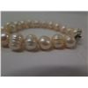Image 3 : Pearl Bead Bracelet w/ Metal Clasp 7"L