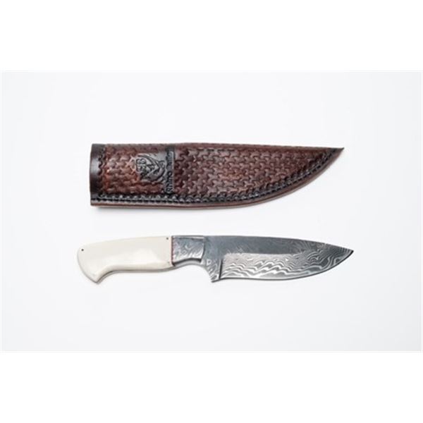 Beautiful  hunting knife.