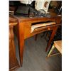 Image 3 : Vintage electric Singer 5107 sewing machine w/