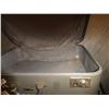 Image 3 : 3 vintage suitcases