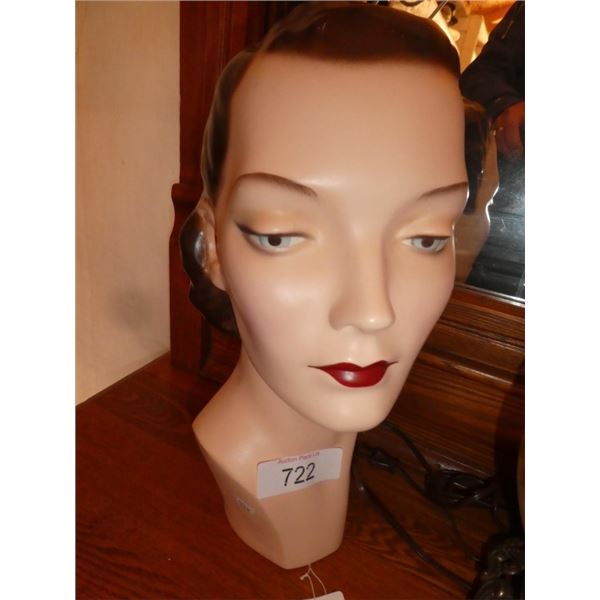 Vintage head display