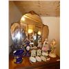 Image 2 : Antique Ornate  dresser with mirror