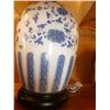 Image 3 : China pottery style lamp