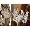 Image 2 : Set of porcelain figurines and piano