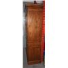 Image 2 : VINTAGE ESTATE WOOD ARMOIRE/ WARDROBE