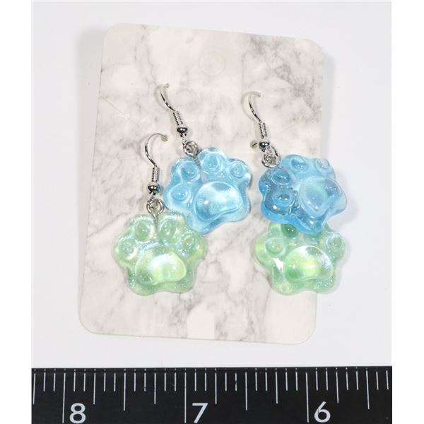 2 NEW PAW THEME SPARKLE EARRINGS