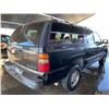 Image 4 : 2001 CHEVROLET SUBURBAN