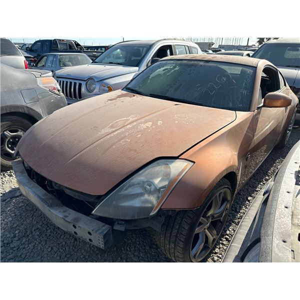 2004 NISSAN 350Z