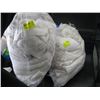 Image 2 : BAG OF SHEETS & TOWELS