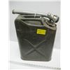 Image 1 : US ARMY FUEL CAN