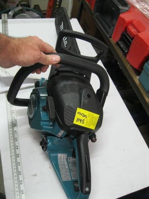 MAKITA GAS CHAINSAW Dodds Auction makita-gas-chainsaw-dodds-auction
