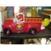 Image 2 : M&Ms FIRE TRUCK CANDY DISPENSER