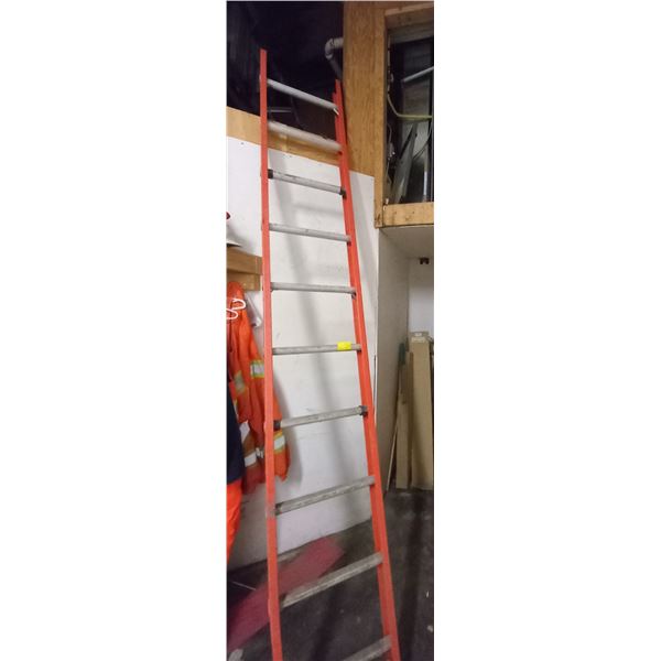 10 Ladder ALUMINUM & FIBREGLASS 10' LADDER