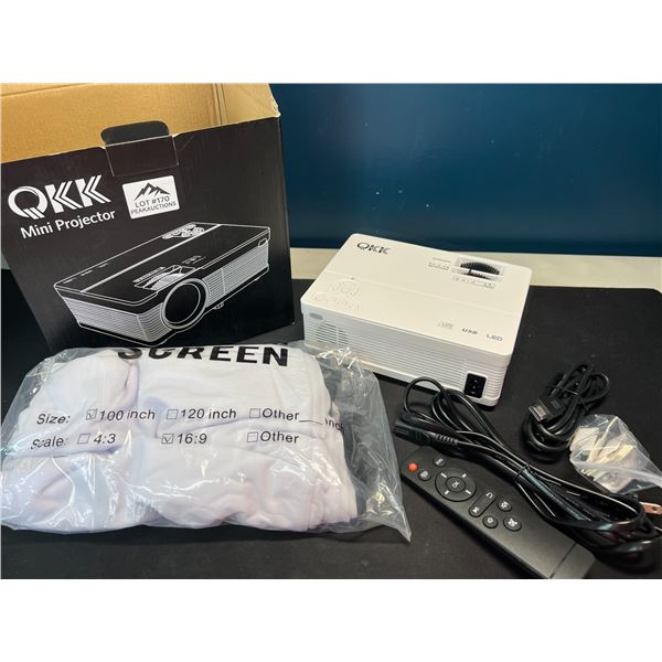 Lot of 1 QKK Mini LED Video Projector w/ Projector Screen