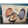 Image 1 : Lot of 1 Ceramic Bakeware 3PC Colour Set