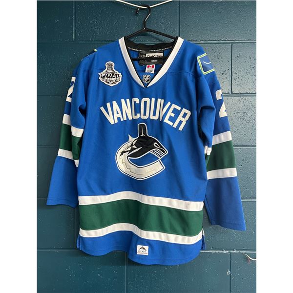 Lot of 1 Vancouver Canucks Hamhuis Jersey