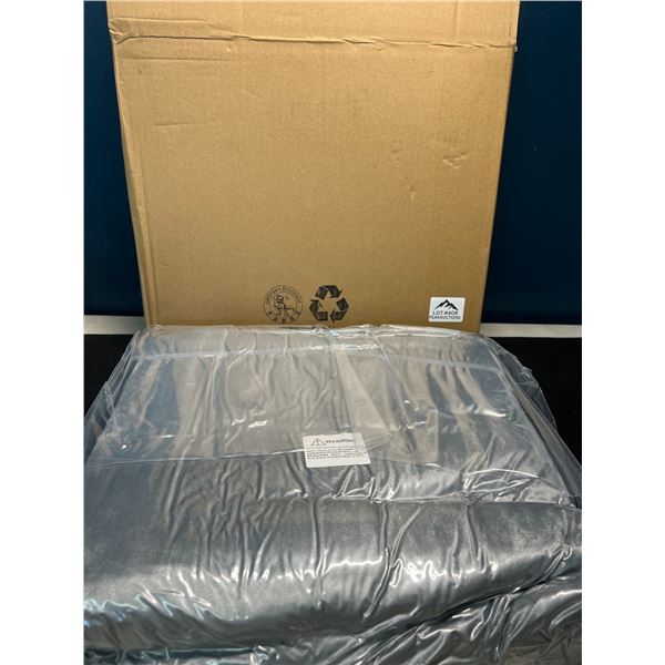 Lot of 1 Sherpa Fleece Blanket - Grey