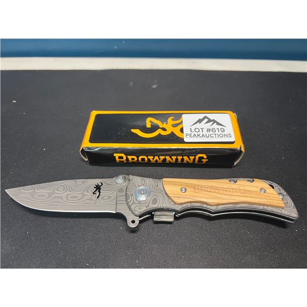 Lot of 1 Browning Hunting Knife