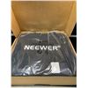 Image 5 : Lot of 1 Neewer Dimmable Bi-Color LED Professional Video Light with U-Bracket