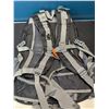 Image 3 : Lot of 1 40L Outdoor/Mountaineer Backpack for Hiking, Travelling, etc.
