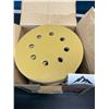 Image 2 : Lot of 1 Box of 5" Sanding Discs - 8 Holes 105 Discs