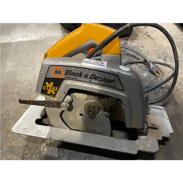 Lot of 1 Black and Decker Skill Saw - Used - Powers on