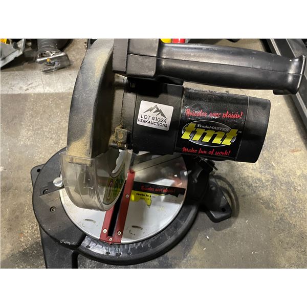 Lot of 1 Mitre Saw - Used - Powers on