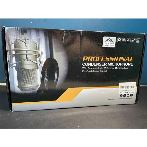 Lot of 1 Professional Condenser Microphone w/ Sound Card  - Great for Podcasting, Recording, etc.!