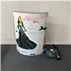 Image 2 : Barbie Special 2004 Edition Holiday Barbie NIB