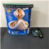 Image 2 : Barbie Happy Holidays Special Edition 1994 NIB