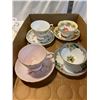 Image 1 : Tea cups and saucers