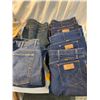 Image 1 : 3 pairs wrangler 40x32 one pair 40x32 and one 42x30?