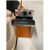 Image 2 : Polaroid land camera