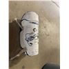 Image 1 : Bauer 15 " shin pads