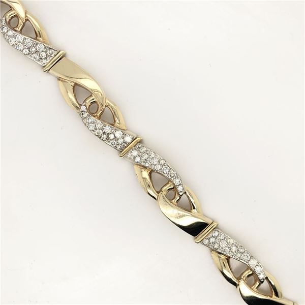 Exquisitely Luxurious Diamond Bracelet