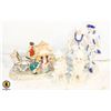 Image 1 : FLAT OF VINTAGE PORCELAIN FIGURINES