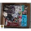 Image 1 : FASHION SCARVES- LOT OF 17 ASST. NEW IN BAGS