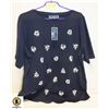 Image 1 : KAREN SCOTT FLORAL DESIGN T-SHIRT- SIZE XL