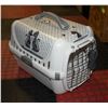 Image 1 : CAT THEMED PET KENNEL