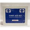 Image 1 : FIRST AID KIT LARGE WHITE