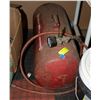 Image 1 : RED METAL AIR COMPRESSOR