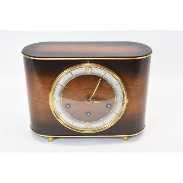Schatzs W3 Mantle Clock