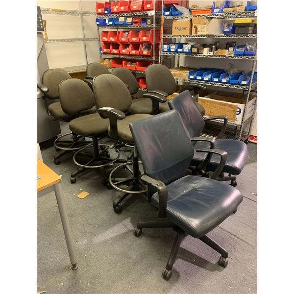 GROUP OF 8 OFFICE CHAIRS