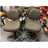 Image 2 : GROUP OF 8 OFFICE CHAIRS