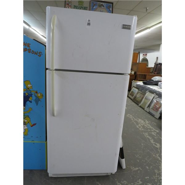 Frigidaire White Ref/Freezer